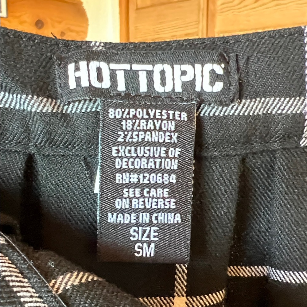 Hot Topic - Black and White Pleated Skirt - Size S - Picture 4 of 4